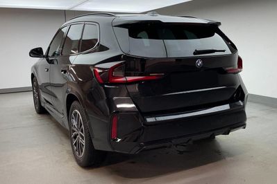 BMW iX1 eDrive20 M Sport