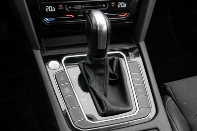 Volkswagen Passat 2.0 TSI Elegance DSG