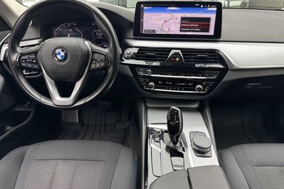 BMW Seria 5 Touring 520i