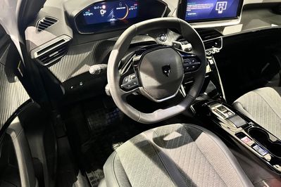 Peugeot 2008 1.2 PureTech Allure Pack S&S EAT8