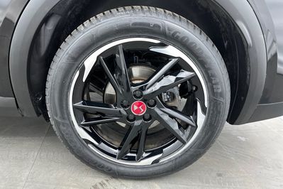 DS DS 7 Performance Line 1.6 E-Tense Hybrid AT