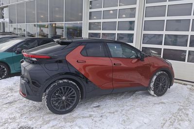 Toyota C-HR Tokyo Edition 2.0 PHEV Dynamic Force