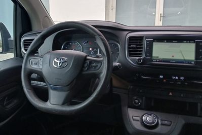 Toyota Proace Verso 2.0 D4-D Long Family aut