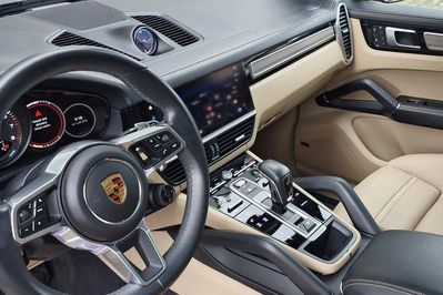 Porsche Cayenne E-Hybrid Platinum Edition