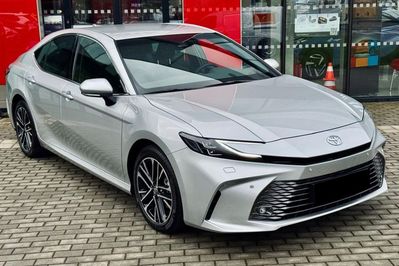 Toyota Camry Executive 2.5 Hybrid Dynamic Force