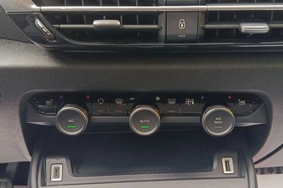Citroen C4 1.2 PureTech Shine S&S EAT8