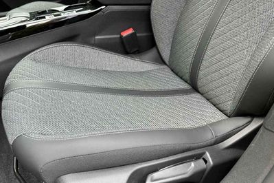 Peugeot 208 Allure e-DCS6  1.2 mHEV