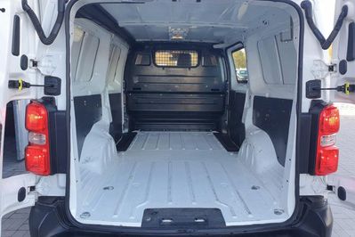 Peugeot Expert L2H1 AT