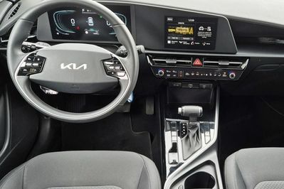 Kia Niro 1.6 Gdi Hybrid m