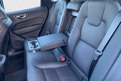 Volvo XC60 B5 B AWD Plus Dark aut