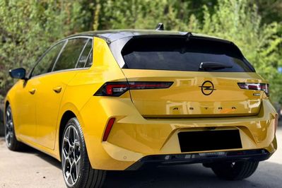 Opel Astra Ultimate 1.2 Turbo  eDCT6  mHEV