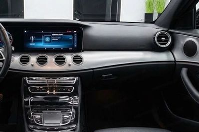 Mercedes Klasa E 220 d mHEV 4-Matic Avantgarde 9G-Tronic