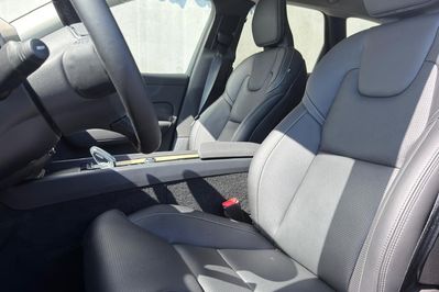 Volvo XC60 T6 AWD Ultra Bright