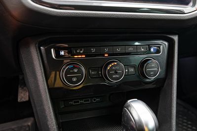 Volkswagen Tiguan 2.0 TDI SCR Active DSG