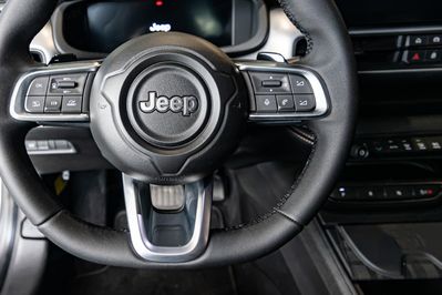 Jeep Avenger Anniversary 85TH 1.2 e-HYBRID