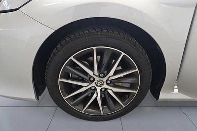 Toyota Camry 2.5 Hybrid Prestige CVT