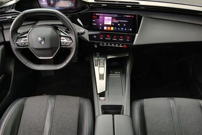 Peugeot 308 1.2 PureTech Allure S&S EAT8