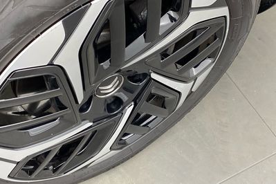 Citroen C4 Shine 1.5 BlueHDI EAT8