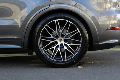 Porsche Cayenne Coupe Black Edition