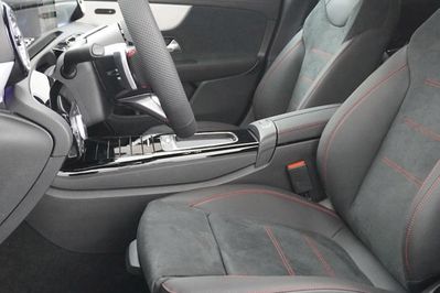 Mercedes CLA 200 AMG Line Shooting Brake