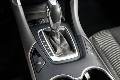 Ford Mondeo 2.0 Hybrid