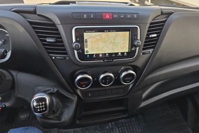 Iveco Daily 35S18 Kontener 8EP + Winda