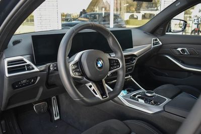 BMW Seria 3 Touring 320d xDrive M Sport