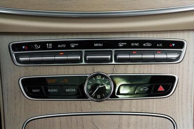 Mercedes Klasa E 3.0