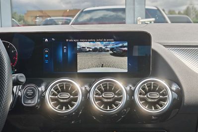 Mercedes B Klasa 200 mHEV AMG Line 7G-DCT