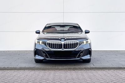 BMW Seria 5 530e xDrive M Sport