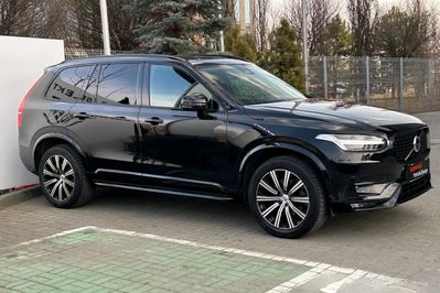 Volvo XC90 B5 D AWD Plus Dark 7os aut