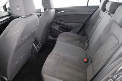 Volkswagen Golf 1.5 eTSI EVO Style DSG