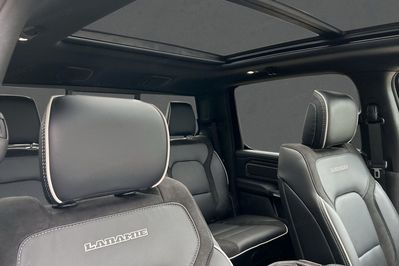 RAM 1500 Laramie Sport aut