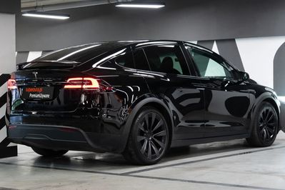 Tesla Model X X Plaid