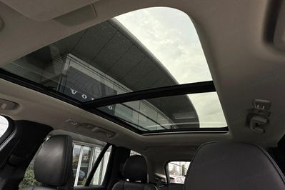 Volvo XC90 T8 AWD Plug-In Hybrid Plus Dark 7os