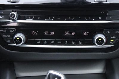 BMW Seria 5 Touring 530e xDrive Luxury Line