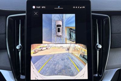 Volvo XC90 T8 AWD Plug-In Hybrid Ultra Dark 7os