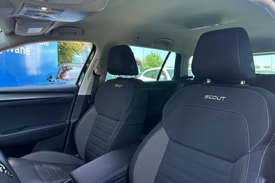 Skoda Superb TDI SCR 4x4 Scout DSG