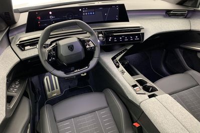 Peugeot 3008 GT 1.2 mHEV e-DCS6