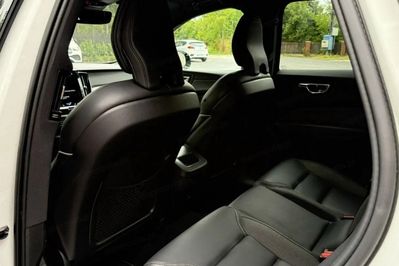 Volvo XC60 B5 B AWD R-Design