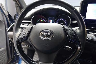 Toyota C-HR Hybrid Style