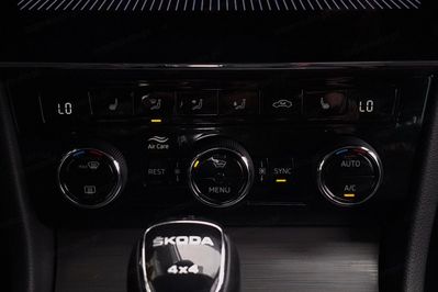 Skoda Superb 2.0 TDI SCR 4x4 Scout DSG