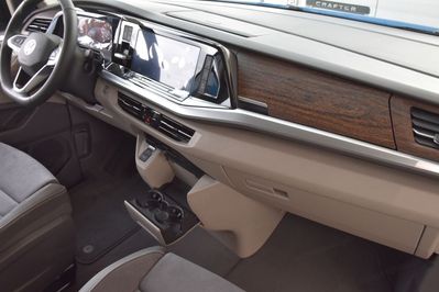 Volkswagen Multivan L2H1 Style DSG