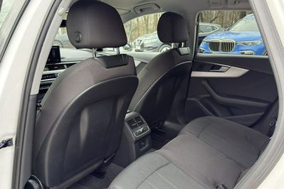 Audi A4 40 TFSI mHEV quattro S tronic