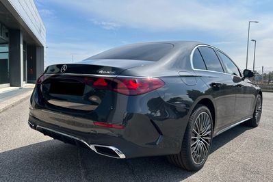 Mercedes Klasa E 220 d  4-Matic AMG