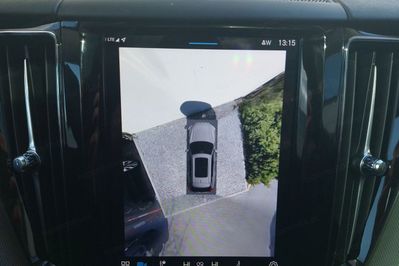 Volvo XC60 T8 Plug-In Hybrid AWD Plus Dark aut