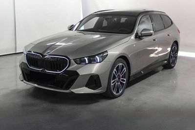 BMW Seria 5 Touring 520d xDrive M Sport