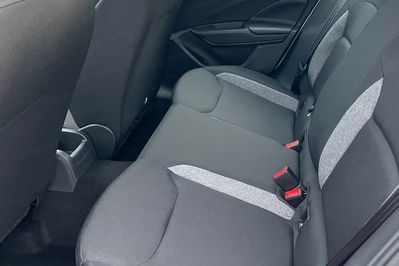 Skoda Fabia Essence 1.0 MPI