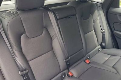 Volvo XC60 B5 B AWD Plus Dark