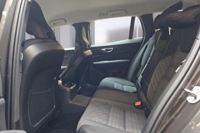 Volvo V60 T6 AWD Plug-In Hybrid Core aut